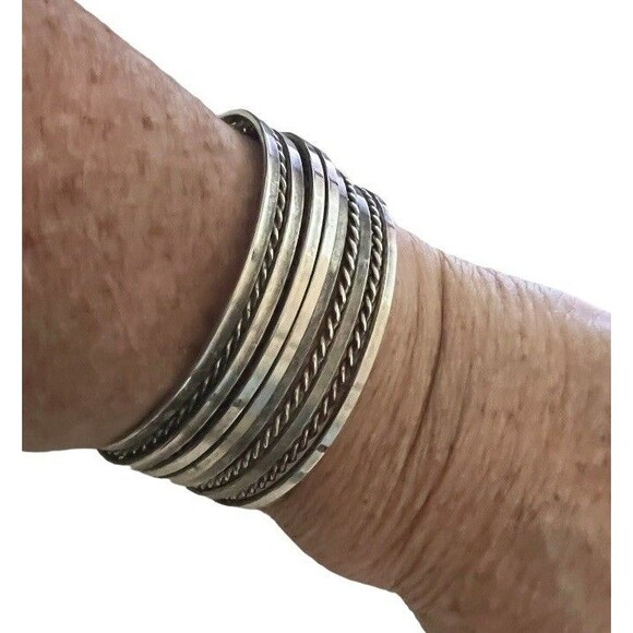 Vintage 1980 Silvertone Cuff Bracelet Twisted and Sleek Retro Look Street Wear - Picture 1 of 11